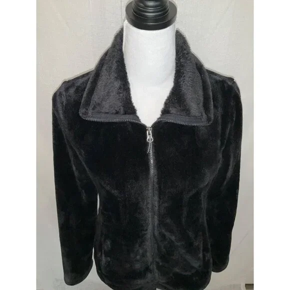 Tops - Picture 3 of 8